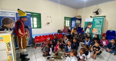 Águas do Paraíba doa livros para escolas municipais de Campos